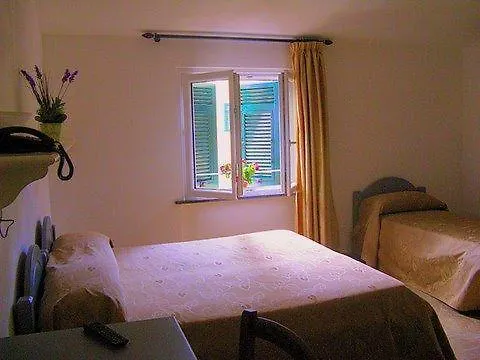 乡村民宿 La Rossola & Natura La Porta Delle 5 Terre *