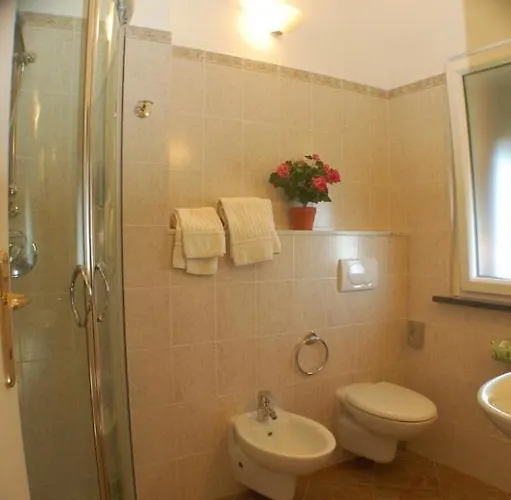 La Rossola & Natura La Porta Delle 5 Terre 乡村民宿 *